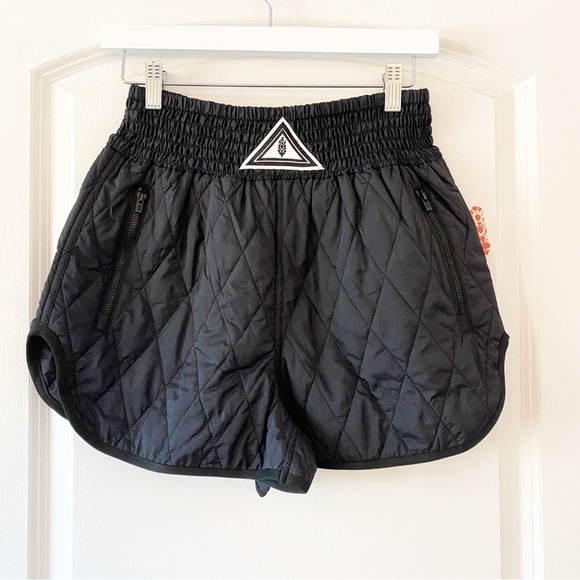 FREE PEOPLE Movement Black Discover Quilted Athletic Shorts NWT Boxing Inspired - Picture 7 of 11